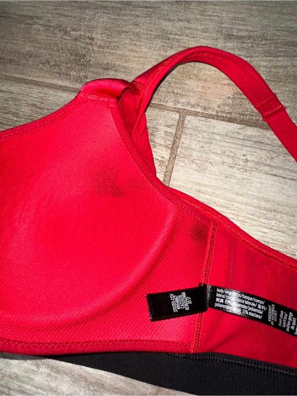 Victoria Secret Knock Out Front Zip Red Sports Bra 🍓🍒 - Picture 11 of 14